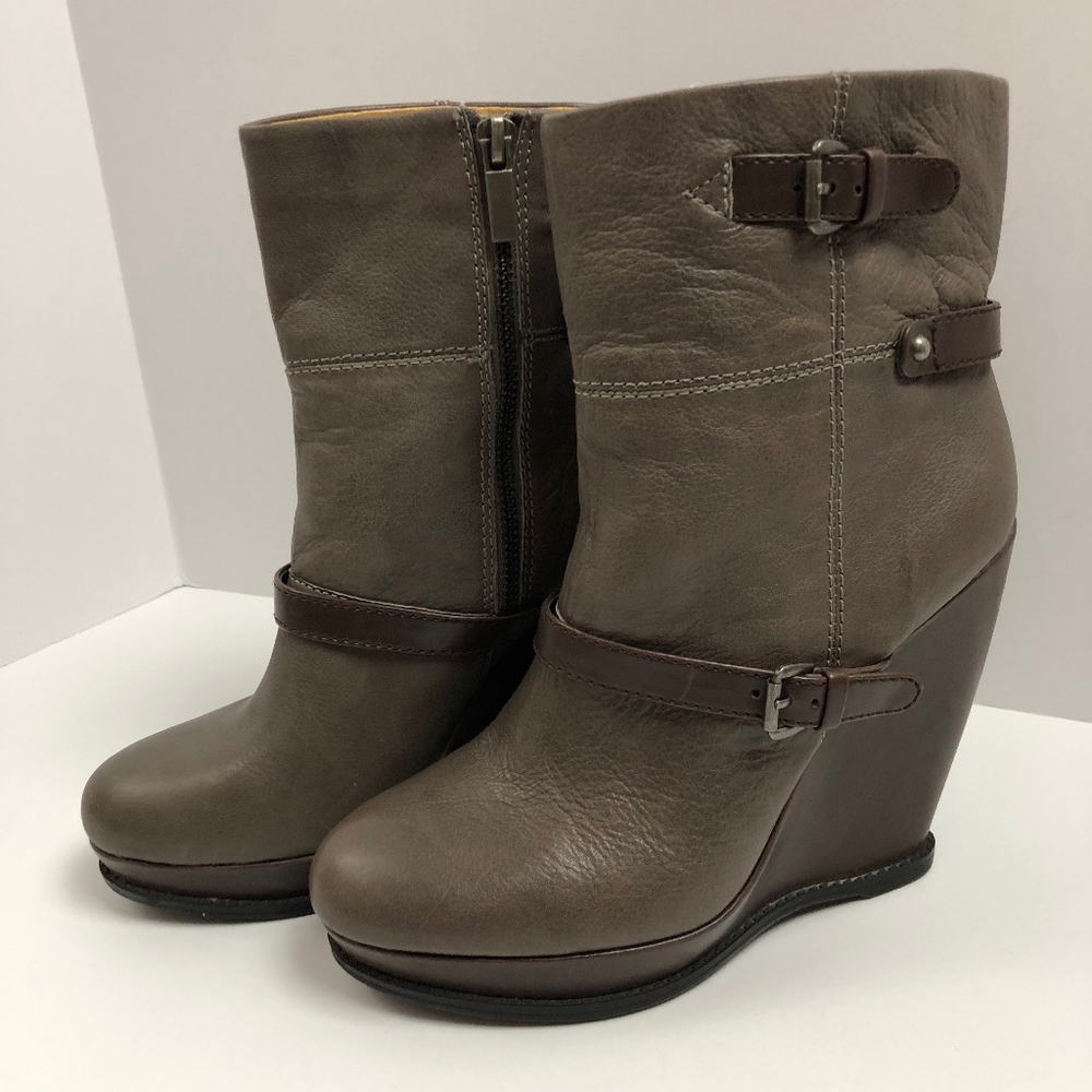 Brown women wedge ankle booties size 8